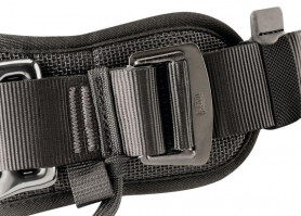 Привязь страховочная PETZL Avao Bod Fast