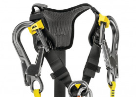 Привязь страховочная PETZL Avao Bod Fast
